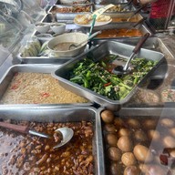 ข้าวแกงอ่างทอง