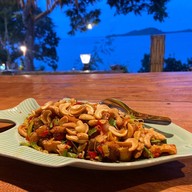 ร้านอาหารลานแลเล แอนด์แคมป์ปิ้ง ผาแดง หาดทรายรี