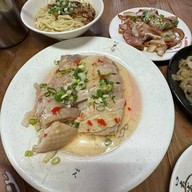 ร้านข้าวหมูตุ๋น  Jiufen