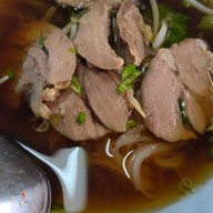 เมนูของร้าน ร้านก๋วยเตี๋ยวหมูเลียงเจ๊แก หนองบัว จันทบุรี