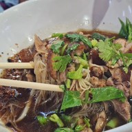เมนูของร้าน ซิ้ม เป็ดพะโล้ ตลาดกิเลน ตลาดกิเลน