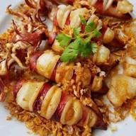 ร้านอาหารลานแลเล แอนด์แคมป์ปิ้ง ผาแดง หาดทรายรี