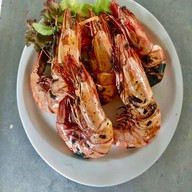 ร้านอาหารลานแลเล แอนด์แคมป์ปิ้ง ผาแดง หาดทรายรี