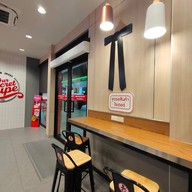 Atmosphere of KFC Bangchak Rangsit Klong 1