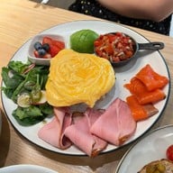 เมนูของร้าน Toby’s Noble Phloen Chit