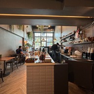 B Bake Coffee & Bakery