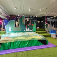 บรรยากาศ Playmondo