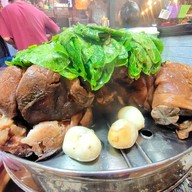 บรรยากาศ ข้าวคลุกน้ำพริก&ข้าวขาหมู&ข้าวไข่เจียว&ข้าวปลาแกะและขนมหวานร้านสองวา ตลาดโรงสี