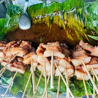 หมูย่างจ่าโรจน์