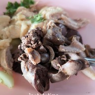 ต๊ะ ลำลูกกา