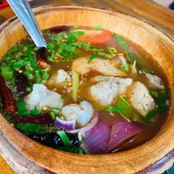 ร้านส้มตำไหหนำ