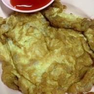 ข้าวต้ม เก้าอี้ขาว