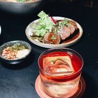 Siamese Cocktail & Gallery -