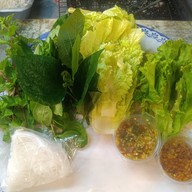 เจ้เบญเมี่ยงปลาเผาตลาดยูเทิร์น