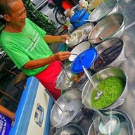 ขนมหวานแม่ฉิม (ตลาดยาว)