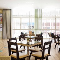 บรรยากาศ Sip N Surf Cafe