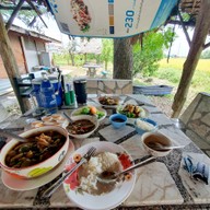 คูเหลาไก่รวน
