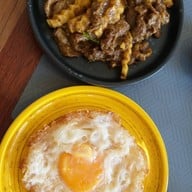 บ้านเสือหิว Café &GARDEN BISTRO