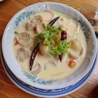 GINGER FARM kitchen at Wooden house (พุทธมณฑลสาย 1) kitchen at Wooden house (พุทธมณฑลสาย 1)