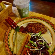 Minibox_cafe มีร้านนี้ร้านเดียว