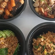 ขนมจีบ/ข้าวไข่เจียว (ร้านรชา)