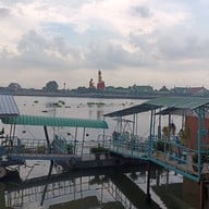 บรรยากาศ ครัวเคียงน้ำ