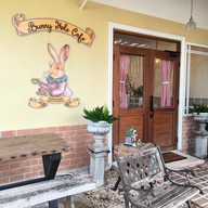 Bunny Hole Cafe บ้านโพรงกระต่าย