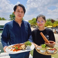100ไร่ คาเฟ่ & ร้านอาหาร