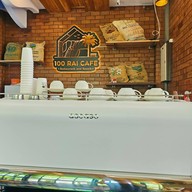 100ไร่ คาเฟ่ & ร้านอาหาร