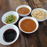 เมนูของร้าน นำเฮง ข้าวมันไก่ตอน