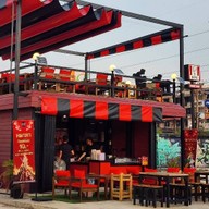 ร้านเก้าอี้ หม่าล่าเสียบไม้ สไตล์ฟิวชั่น -