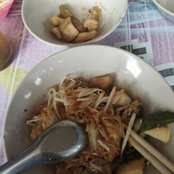 ก๋วยเตี๋ยวเรือแม่นงเยาว์