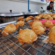 ขนมครกโบราณแม่เน้ย หน้าวัดบางเลนเจริญ