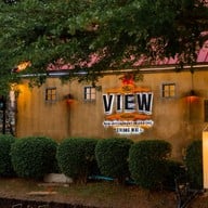 บรรยากาศ The View Village Restaurant & Karaoke แม่เหียะ