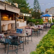 บรรยากาศ The View Village Restaurant & Karaoke แม่เหียะ