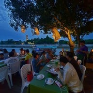 บรรยากาศ De Riva Ayothaya