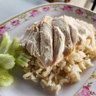 โดมข้าวมันไก่