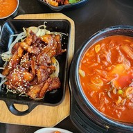 ROCK AND ROLL FOOD สุขุมวิท 71