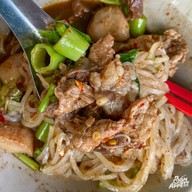 ต้อย ก๋วยเตี๋ยวเรือ (วัดมะกอก)