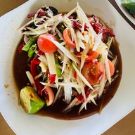 ต้มไก่บ้าน 3 พี่น้อง