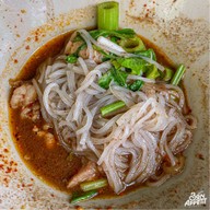 ต้อย ก๋วยเตี๋ยวเรือ (วัดมะกอก)