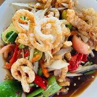 ต้มไก่บ้าน 3 พี่น้อง