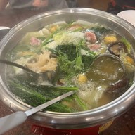 นิวแคนตันสุกี้ยากี้ บะหมี่