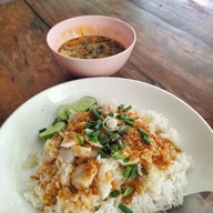เมนูของร้าน นาจา ก๋วยเตี๋ยวต้มยำปลา ข้าวมันปลา