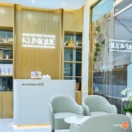 บรรยากาศ THE KLINIQUE - เดอะคลีนิกค์  Paradise Park
