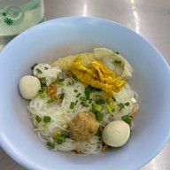 เมนูของร้าน เจ้าหลงลูกชิ้นปลา บางรัก