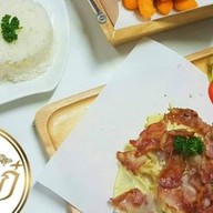 พุงกางกะเพลินพุง Byคุณเก๋เรสเตอร์รองท์