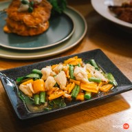 เมนูของร้าน โคตรปู ซีฟู้ด เดอะไนน์ เซ็นเตอร์ ติวานนท์