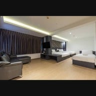 โรงแรมสยามสตาร์