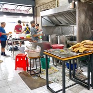 ร้านข้าวมันไก่ ประตู บี นิคมอุตสาหกรรมโรจนะ